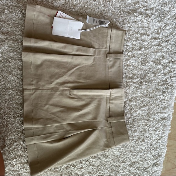 Aritzia rider skirt in beige size 6 - Picture 2 of 8